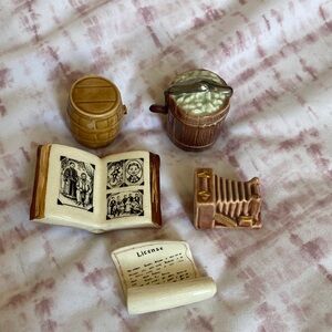 Vintage Arcadia Minature Salt & Pepper Shakers lot of 5